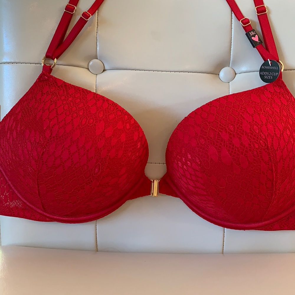 NWT Victoria’s Secret bombshell sexy plunge bra